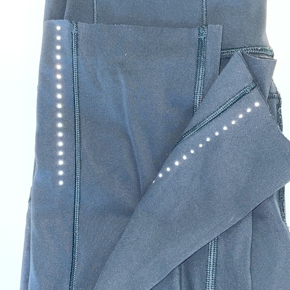 Lululemon leggings - Picture 10 of 10